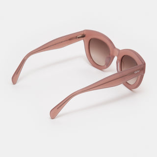 Clara Milky Pink Zonnebrillen