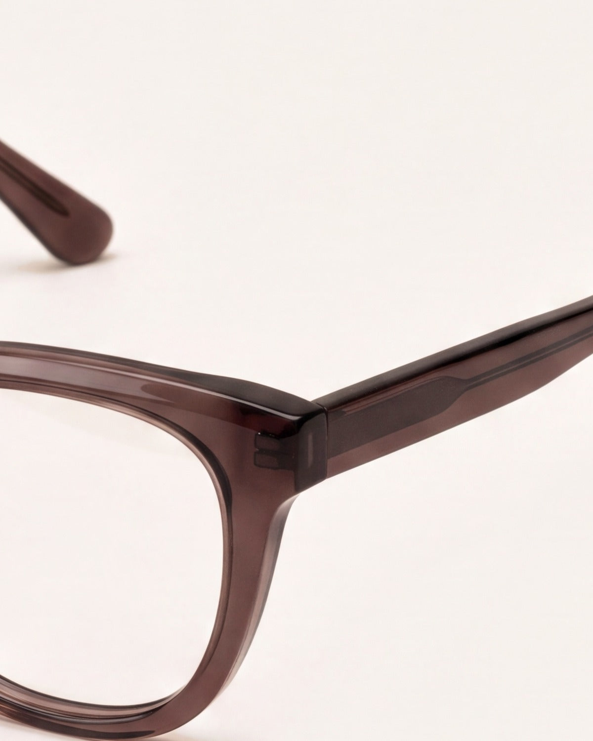 Zoey in dark brown, detail