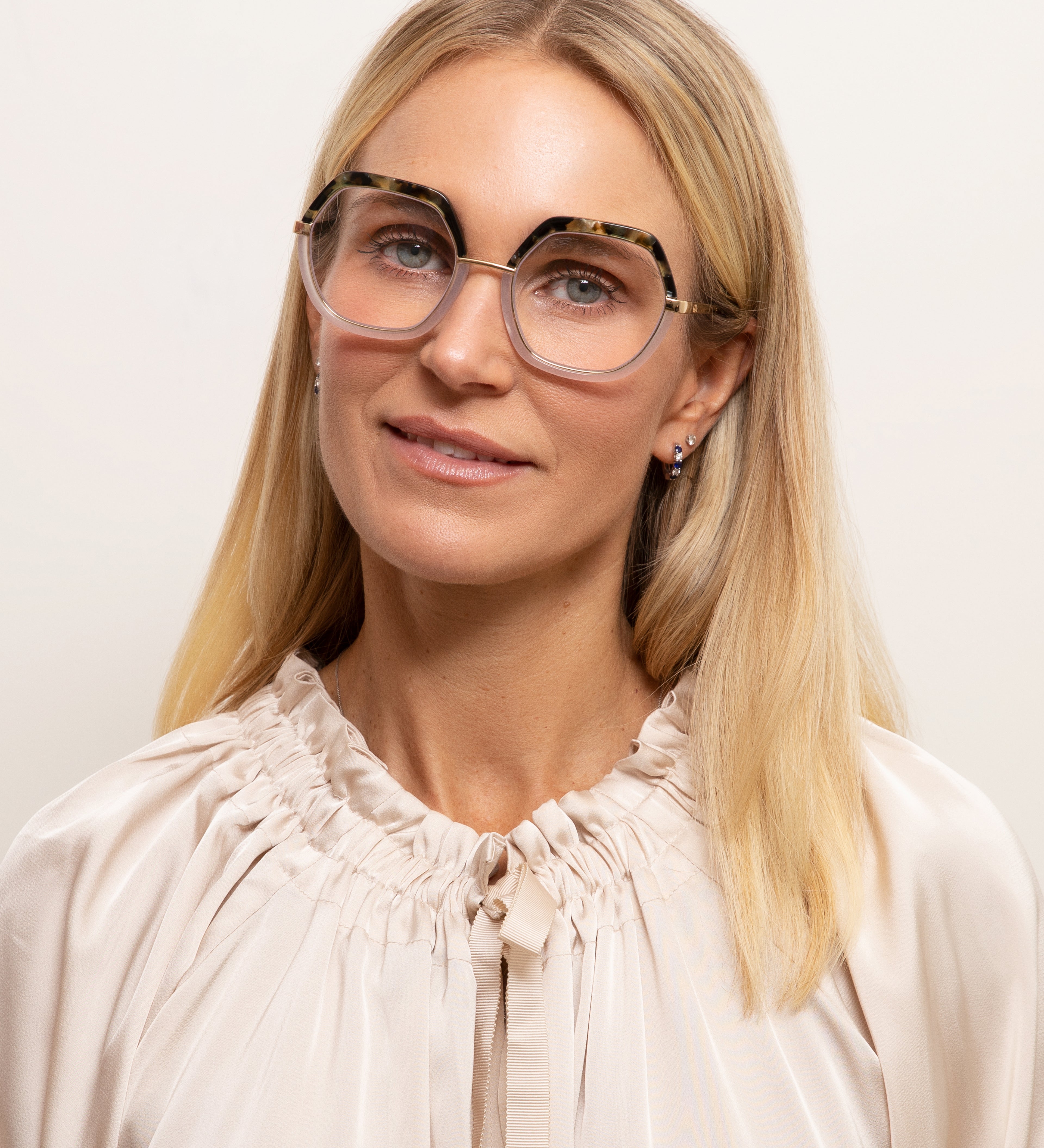 Marlene Pistachio Blue Light