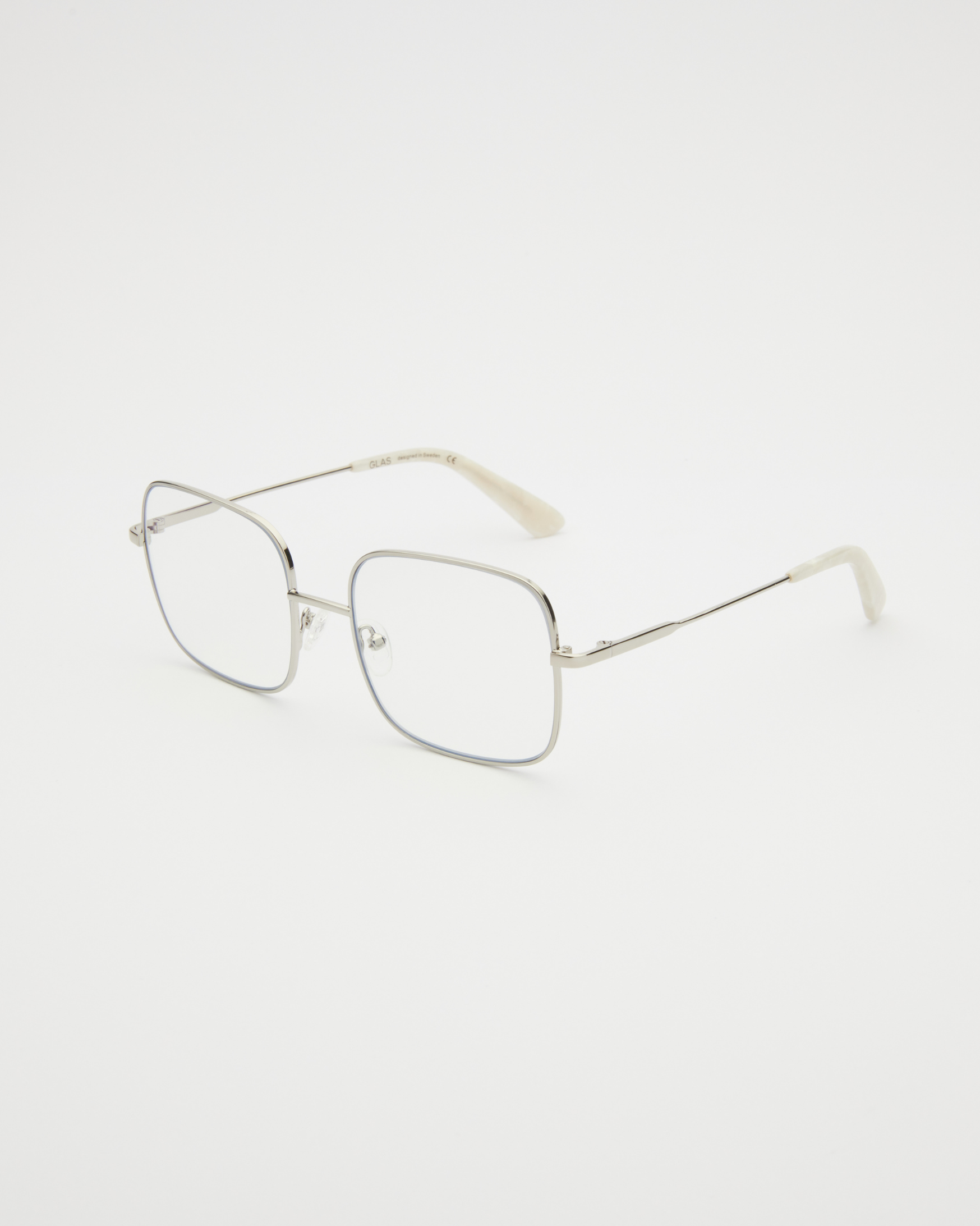 Wilma Silver Blue Light